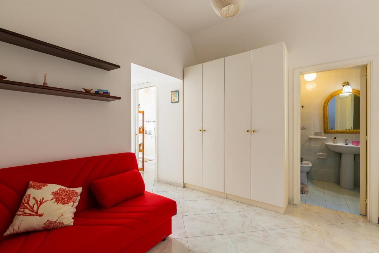 Appartement Riviera 40 Cozy Flat Close The Promenade By Napoliapartments Napels