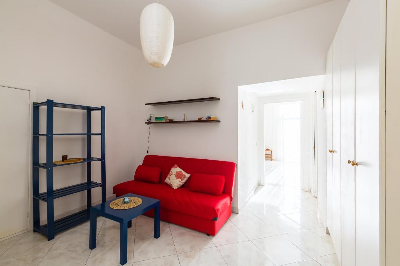 Riviera 40 Cozy Flat Close The Promenade By Napoliapartments Apartment