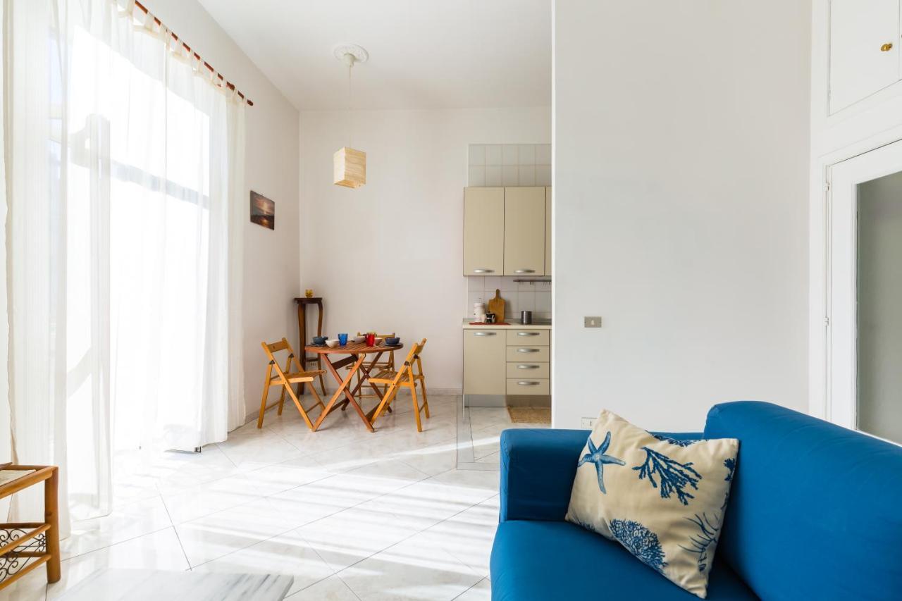 Appartement Riviera 40 Cozy Flat Close The Promenade By Napoliapartments